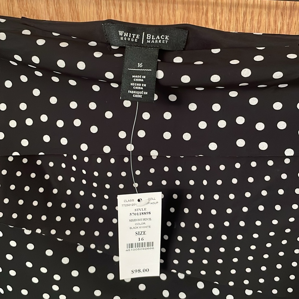 White House Black Market NWT skirt! Cute and flattering fit! - Picture 6 of 9